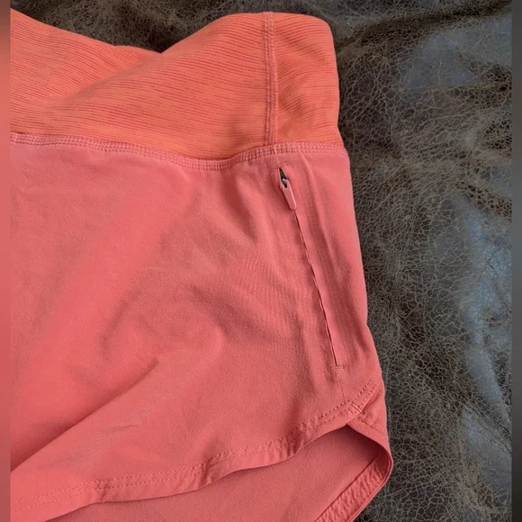 Outdoor Voices Hudson 4" Athletic Shorts – Workout Run Compression Waist – S - Picture 5 of 10